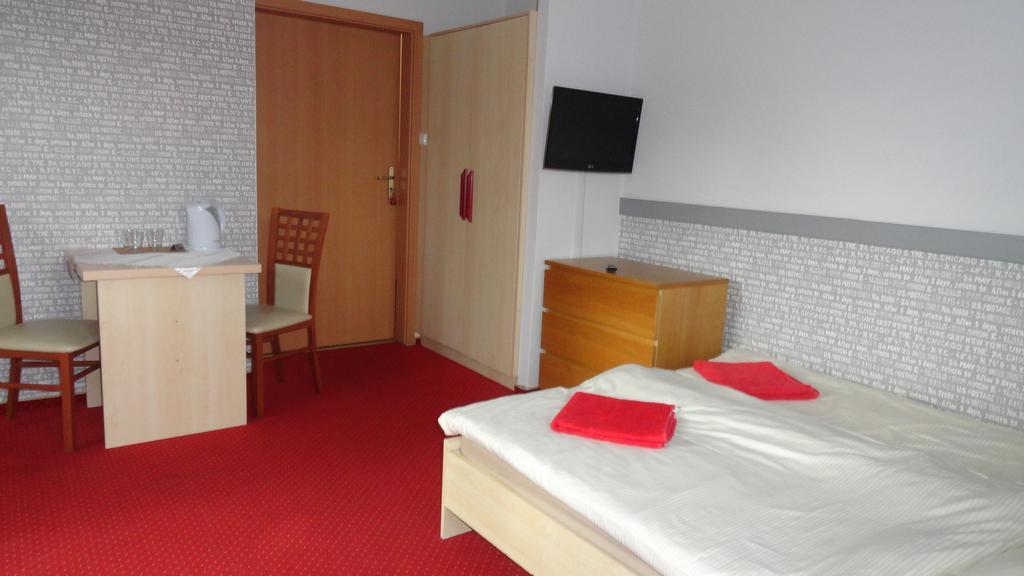 Emilia Hotel วิโซวา-ซโตรจ ภายนอก รูปภาพ